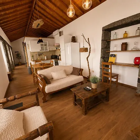 Вилла Pico Island 2 - Oceanfront Retreat Сан-Роки-ду-Пику