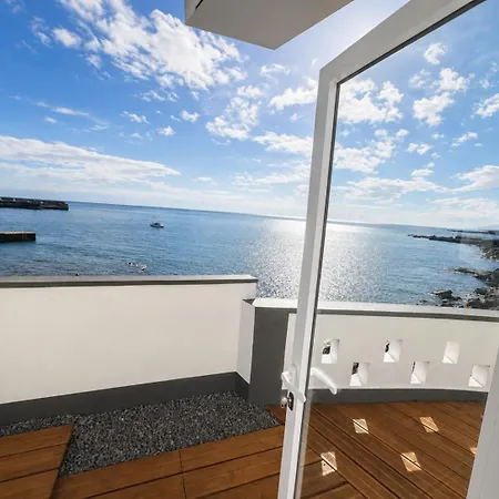 Pico Island 2 - Oceanfront Retreat Вилла Сан-Роки-ду-Пику