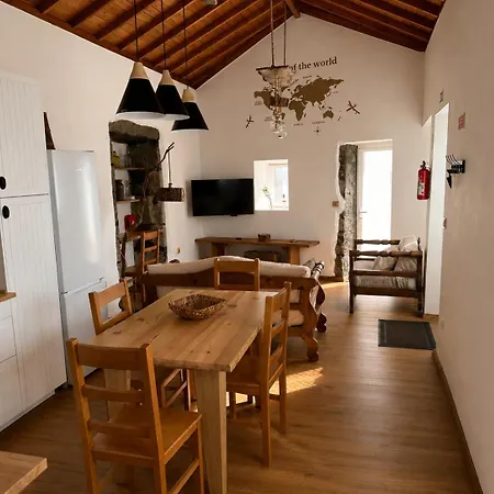 Pico Island 2 - Oceanfront Retreat Вилла